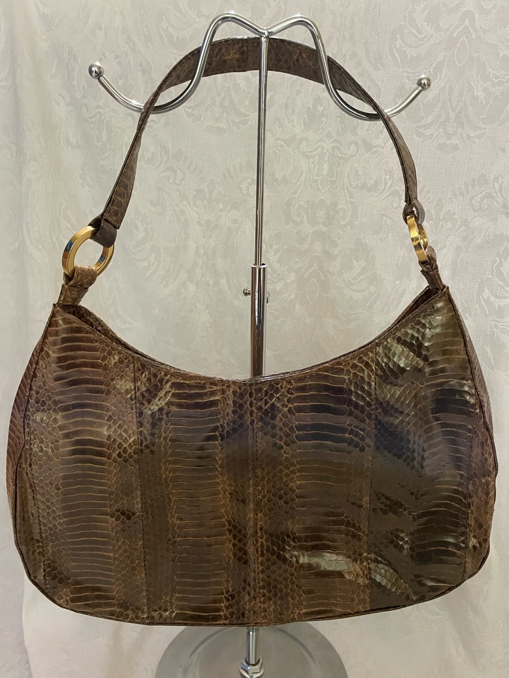 J. Renee Vintage Brown Snakeskin Shoulder Bag with Gold Tone Hardware.